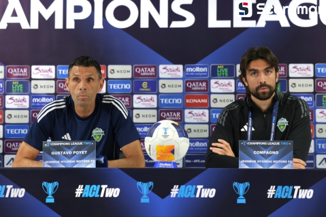 전북 데뷔전 앞둔 ‘EPL 출신’ 포옛 감독 “ACL2 우승 위해 뛰고 있다”